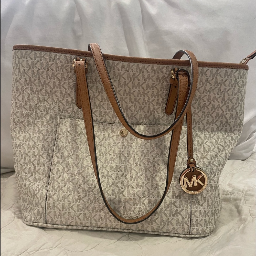 Michael Kors Medium Tote
